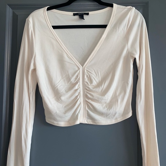 Forever 21 Tops - Forever 21 | Cream Long Sleeve Scrunched Tee